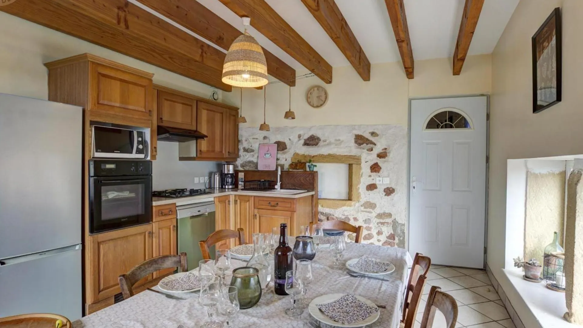 Holiday home Gite De Charme Avec Jardin, Terrasse Et Poele A Bois En Pleine Nature - Fr-1-496-250 Sevelinges